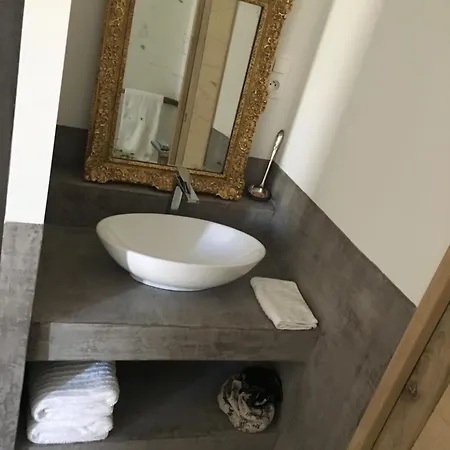 Des Auges Nocleg ze śniadaniem 4*