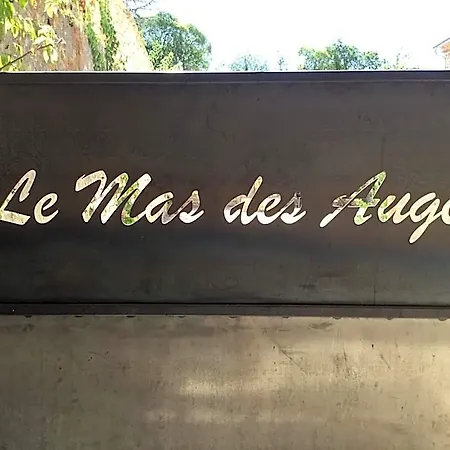 לינה וארוחת בוקר Des Auges ברז'אק