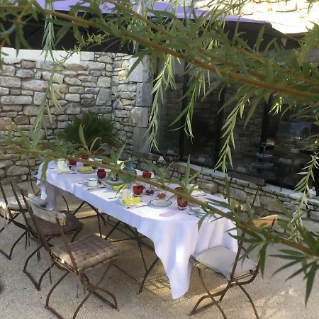 Des Auges Bed & Breakfast Barjac (Gard)